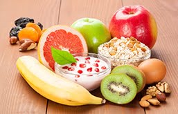 Banana, laranja, kiwi, maçã - algumas frutas que ajudam a combater a prisão de ventre