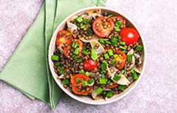 salada de lentilha plant-based
